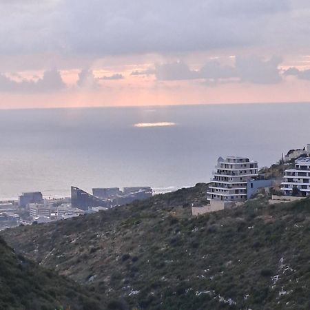 Sea View Carmel Mountain University Хайфа Екстериор снимка